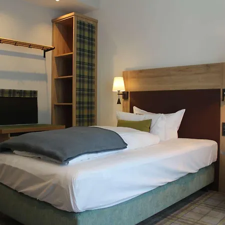 Hotel Anklamer Hof 3*