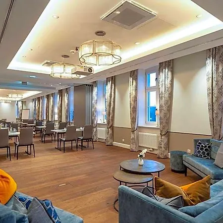 Anklamer Hof מלון 4*