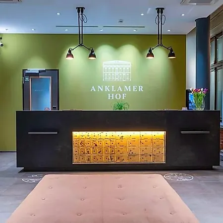 Anklamer Hof מלון
